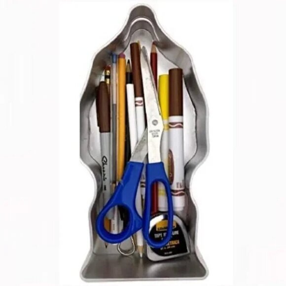 Tin Box Company Star Wars The Mandalorian Character Shaped Tin Pencil Box - Picture 4 of 4